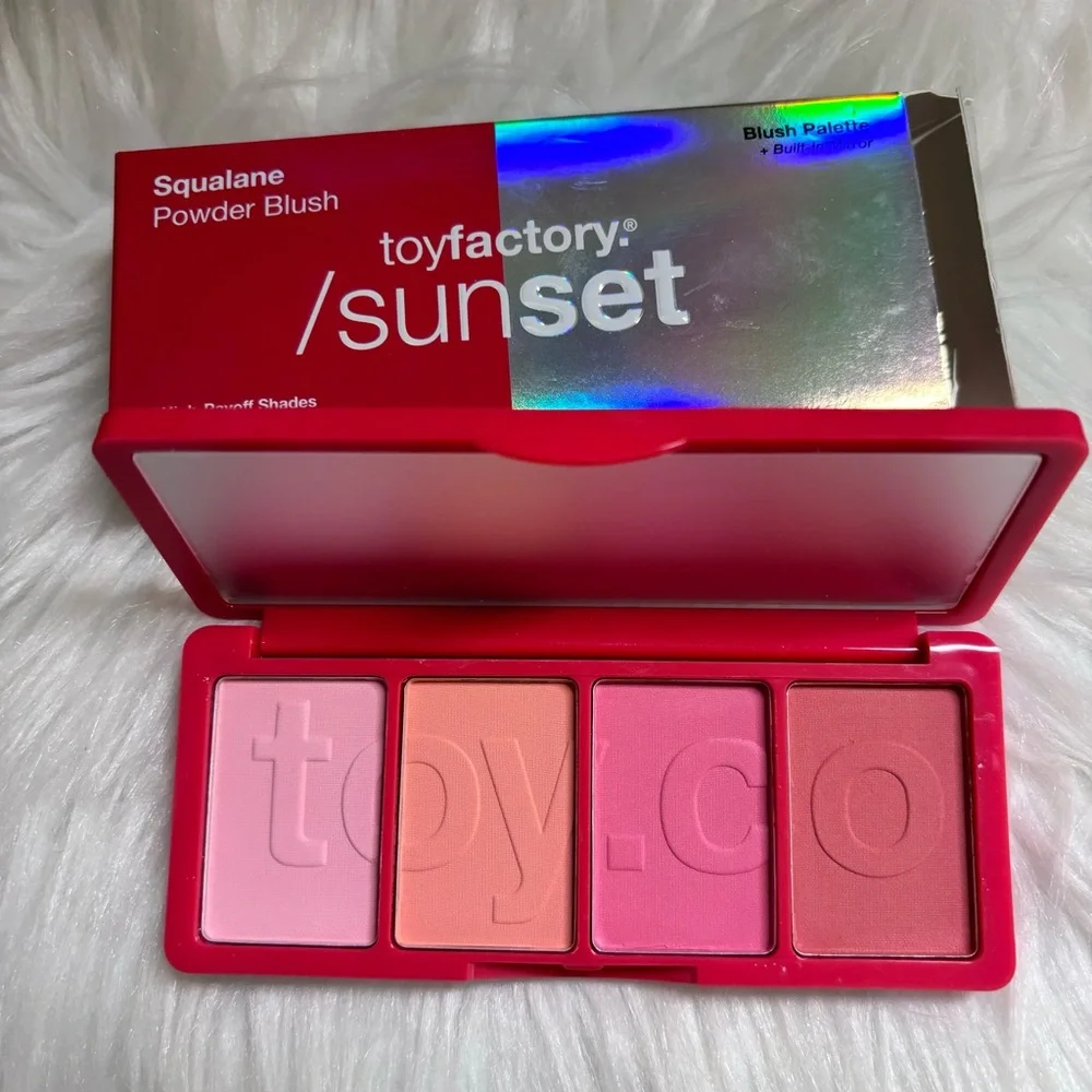 💝NIB TOY FACTORY SUNSET SQUALENE BLUSH PALETTE💝